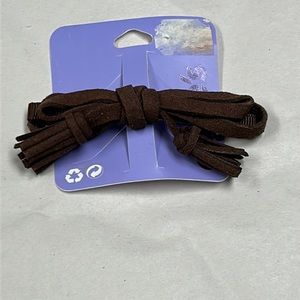 Claire’s Leather Look Hair Bow. Women or Juniors.